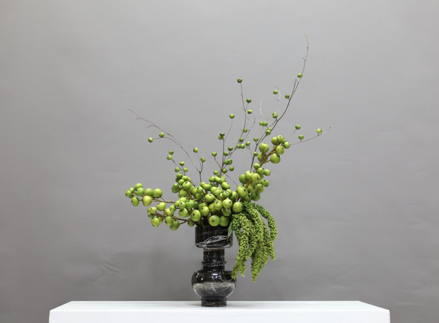 绿色 · 仿真花艺，67 × 42 × 90 cm