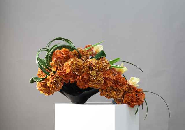 棕橘香槟黄色 · 仿真花艺,83 × 40 × 46 cm