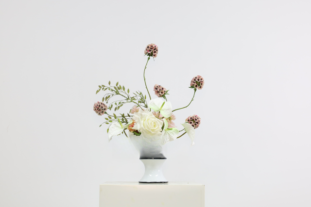 粉紫色 · 仿真花艺,45 × 36 × 60 cm