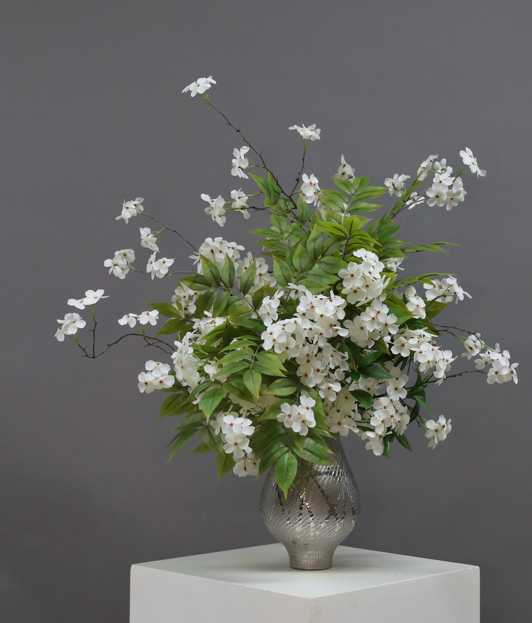 绿色 · 仿真花艺，68 × 53 × 78 cm
