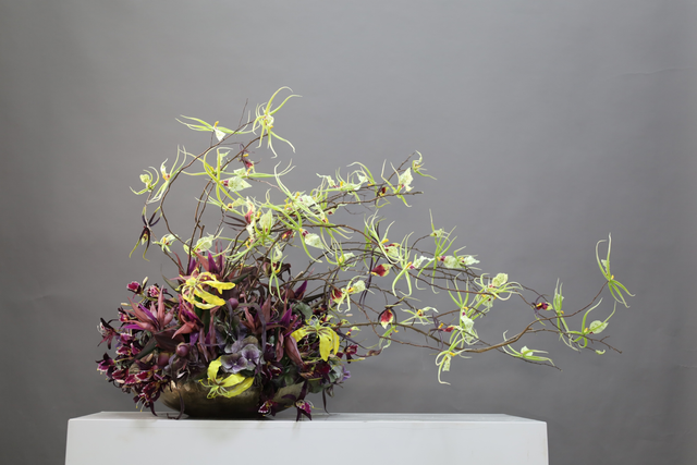 粉紫色 · 仿真花艺,115 × 82 × 78 cm