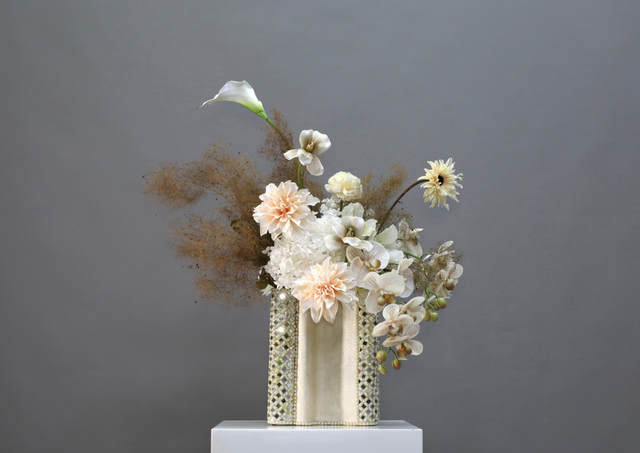 香槟 · 仿真花艺,66 × 36 × 73 cm