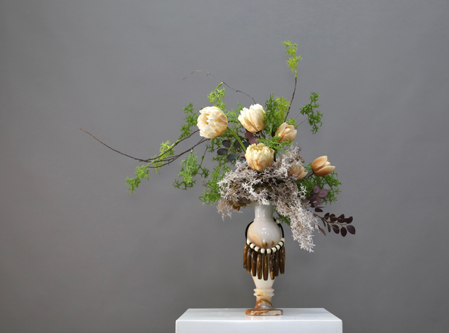 棕橘黄 · 仿真花艺,75 × 37 × 78 cm