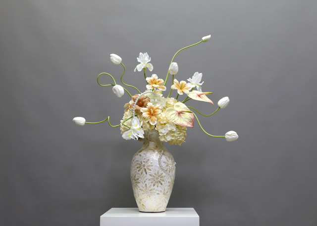 香槟 · 仿真花艺,70 × 41 × 86 cm