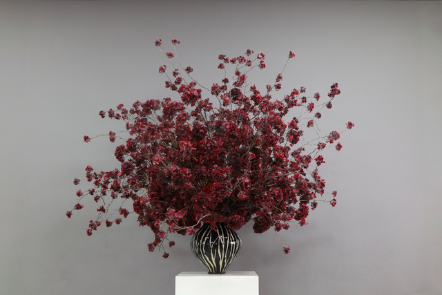 大堂花 · 仿真花艺,140 × 130 × 120 cm