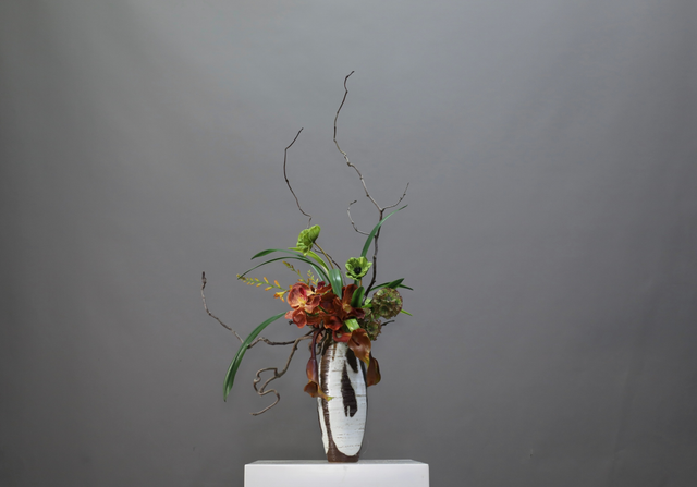 棕橘黄 · 仿真花艺,50 × 45 × 103 cm