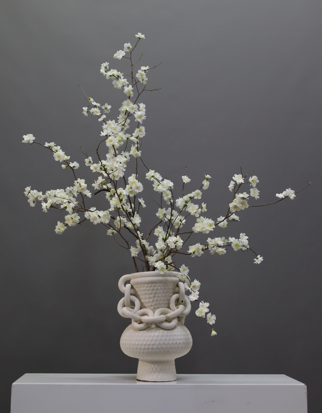 米白色 · 仿真花艺,110 × 70 × 130 cm
