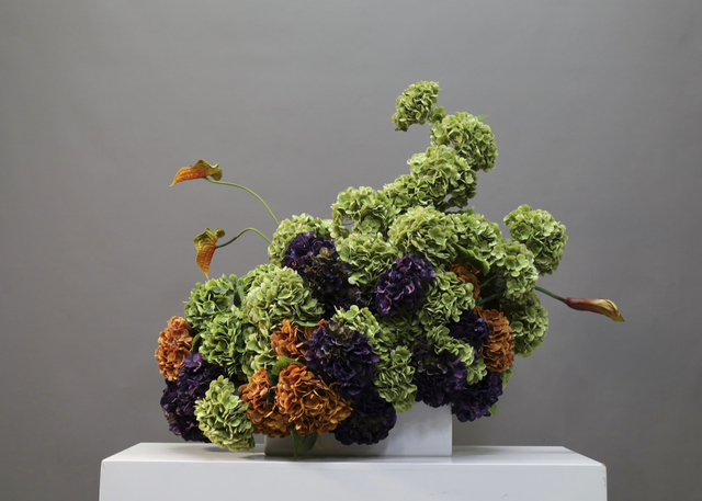 大堂花 · 仿真花艺,110 × 50 × 93 cm