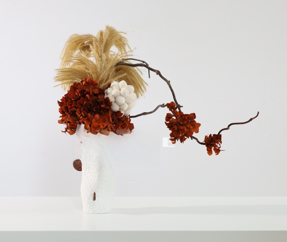 棕橘黄 · 仿真花艺,48 × 27 × 45 cm