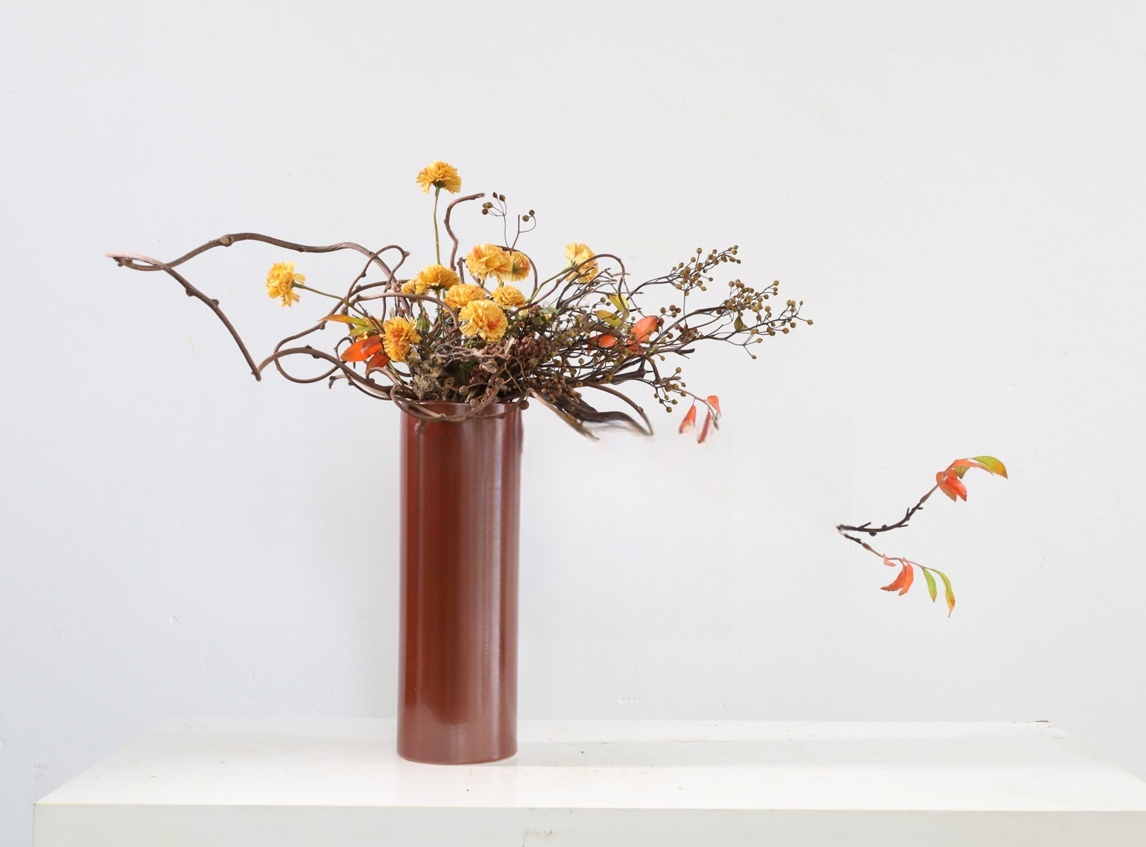 棕橘黄 · 仿真花艺,80 × 30 × 58 cm