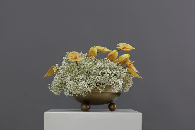 棕橘黄 · 仿真花艺,44 × 40 × 32 cm