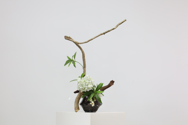 绿色 · 仿真花艺，53 × 28 × 74 cm