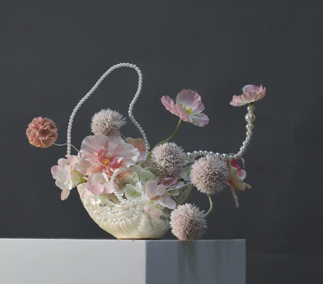 粉紫色 · 仿真花艺,35 × 28 × 23 cm