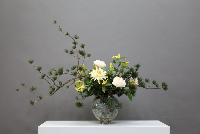 绿色 · 仿真花艺，122 × 48 × 89 cm