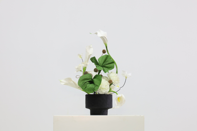 绿色 · 仿真花艺，34 × 30 × 43 cm