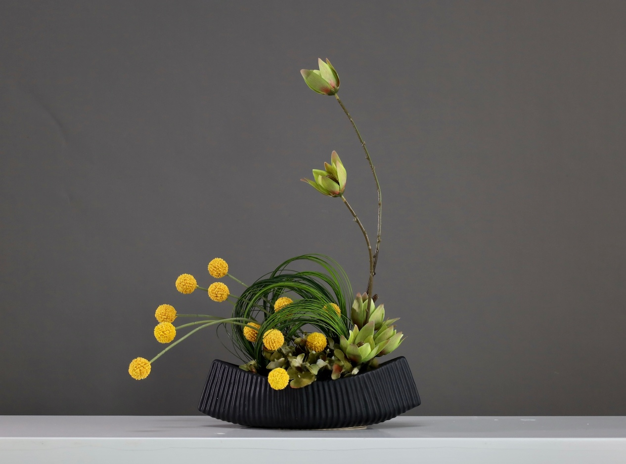 绿色 · 仿真花艺，41 × 24 × 51 cm