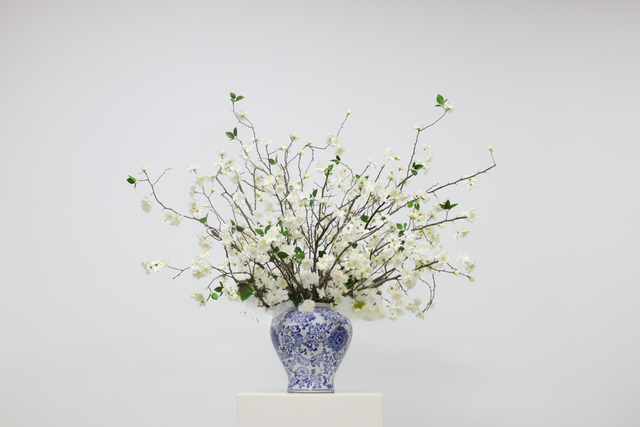 米白色 · 仿真花艺,110 × 53 × 90 cm