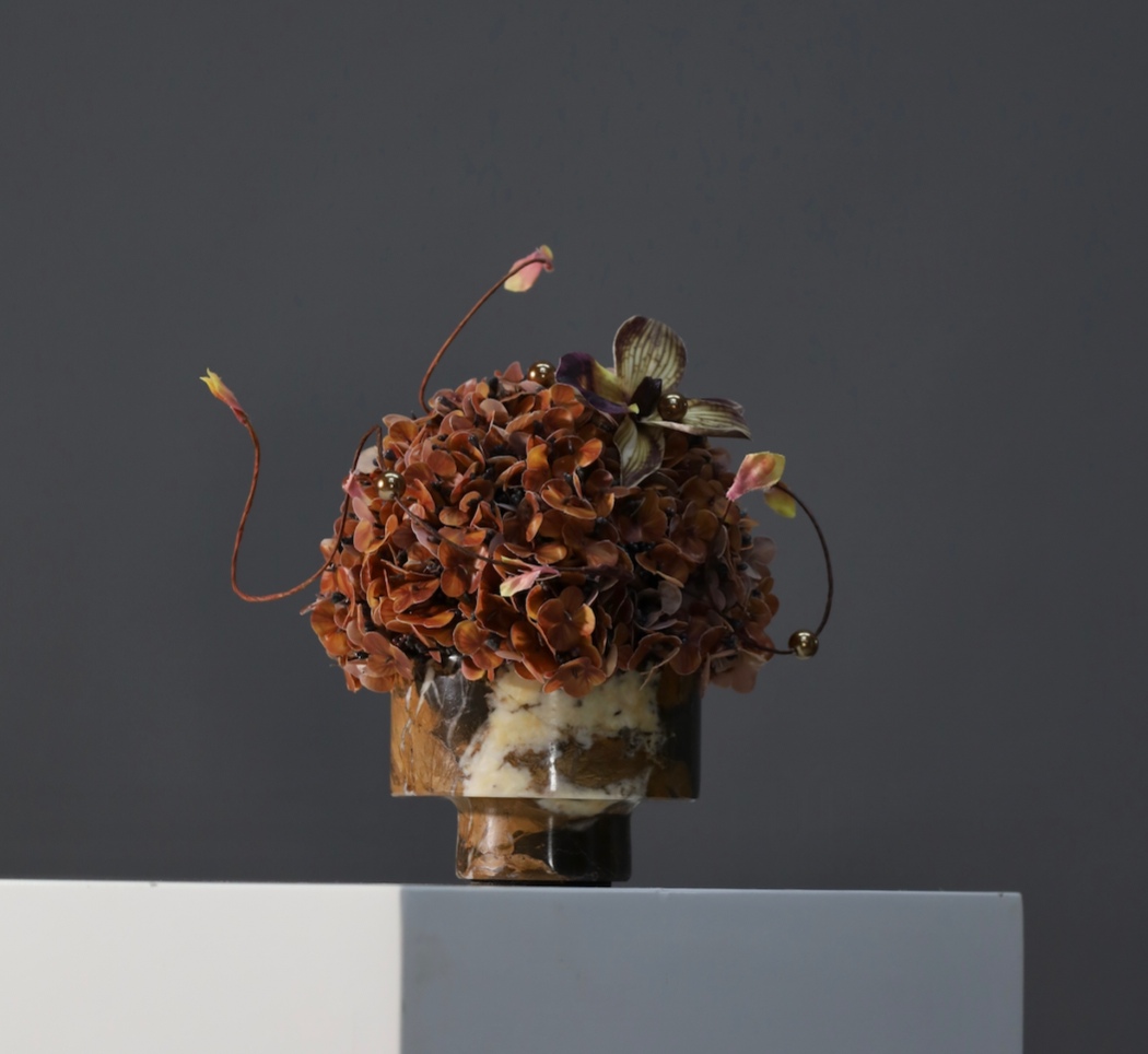 棕橘香槟黄色 · 仿真花艺,21 × 18 × 22 cm